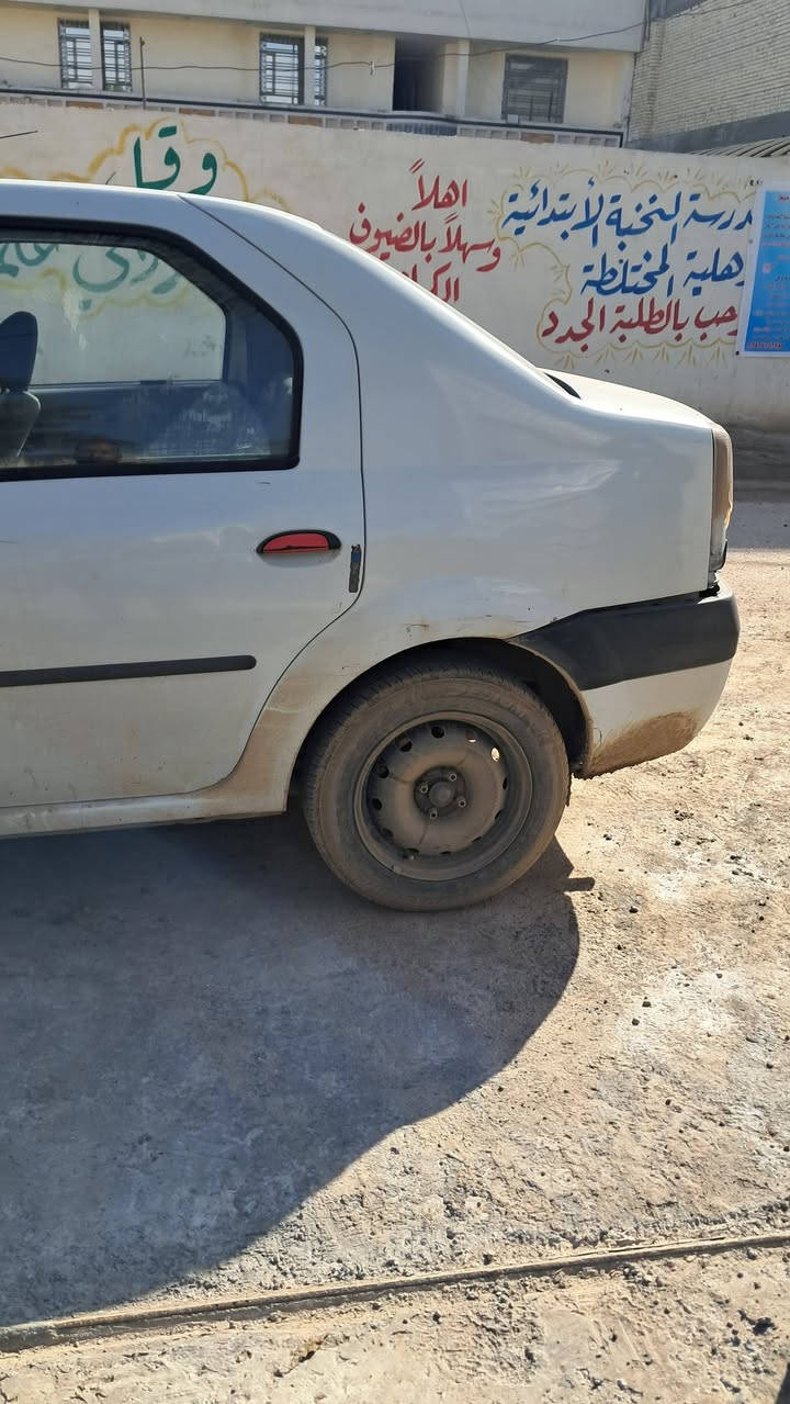 السلام عليكم رينو لوكان ماشيه ١٩٠ بدون صبغ مال مزاد ادوات بيه كتاب مزايده سياره مهموله عنوان بغداد سعر ٢٠ قفل قفل هاتف***********
