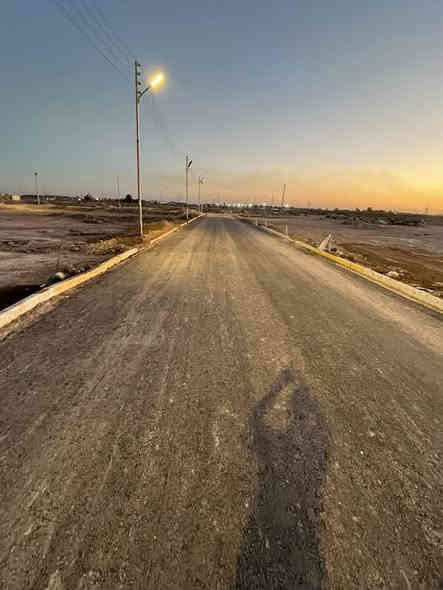 السلام عليكم قطعه ارض زراعي سند 25 مساحه 200متر اول شارع بالزراعي جهةاليمين (بداية منطقة الزراعي) عله شارع تبليط عرض10متر مع كافه الخدمات مي ومجاري وكهرباء وطني وانترنت ضوئي ومولد سحب مع صونده مي داخل القطعه  قرب الشارع العام مدفونه +سبيس+حدل عنوان القطعه بوب الشام خلف هزه مرور الحسينيه  للاستفسار علا هاذه الرقم***********
