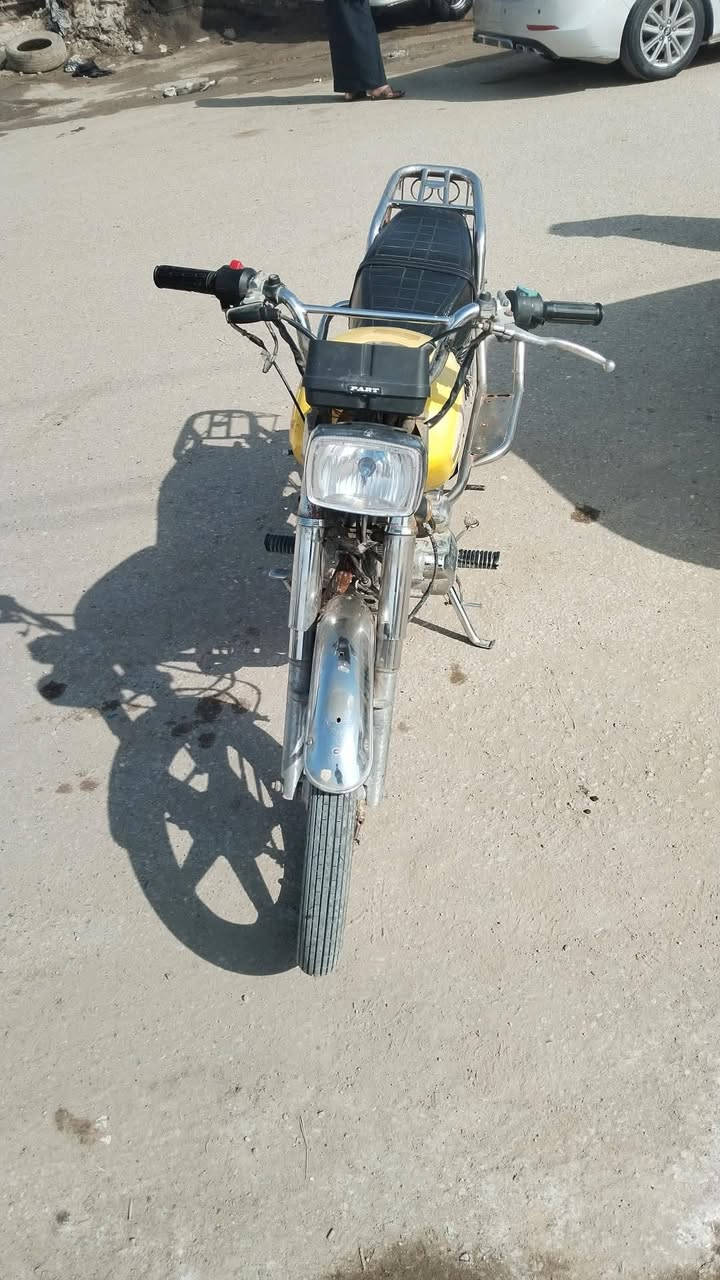 سلام عليكم بارت فحل المديل 11دراجه خير من الله اوراق السعر 575 وبيه مجال العنون ناصريه مركز مدينه رقم ***********
