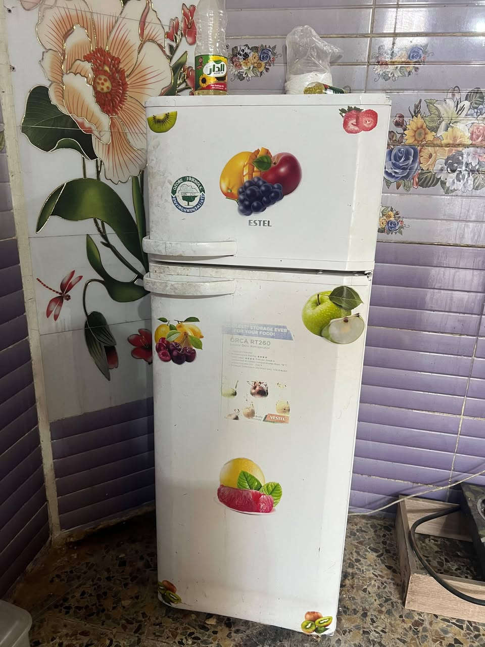 سلام عليكم عندي اثاث للبيع ومستعجل كلش عليهن وكلهن 100 وهذه رقمي ***********
