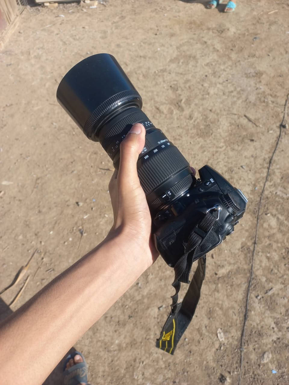 البيع كامره نيكون 7000Dفول دقه التصوير ملاعب عراس السعر250بيه مجال تفاصيل***********
