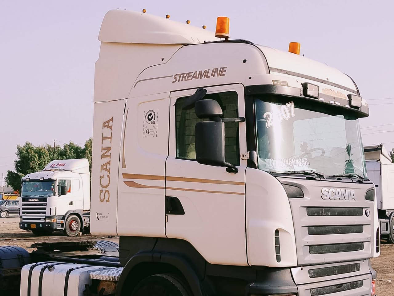 السلام عليكم سكانيا للبيع موديل 2006انجكتر خطين بلادي  كير عادي 900رتايدر وتبريد شاصي الراس والعربانه مكفولات محرك لابخار ولا تنقيص قماره بلاديه بدون صبغ سياره جانت بلشغل مامتروكه تايراتهه نضيفه رقم انكليزي سنويه لنهايت ال27 متعهد غرامه ضريبه بصمه سعر 285وبيهه مجال قليل ملاحظه جتف العربانه يريد ترتيب فقط اخي العزيز المشتري كاتبلك كل التفاصيل  دناكير العربانه بي بي مربع بنز وركه فوك الدنكير مكان السياره بابل جبله رفم الهاتف ***********
