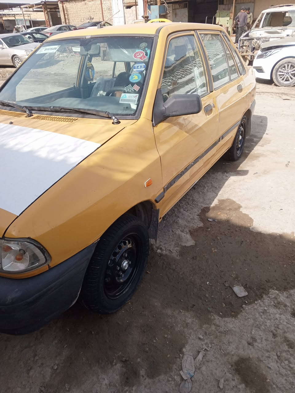 سلام عليكم سايبه موديل 13 مكفوله وجاهزه ومصفره ورقم نكليزي السعر 31 وبيه مجال الاستفسار اتصل ***********
