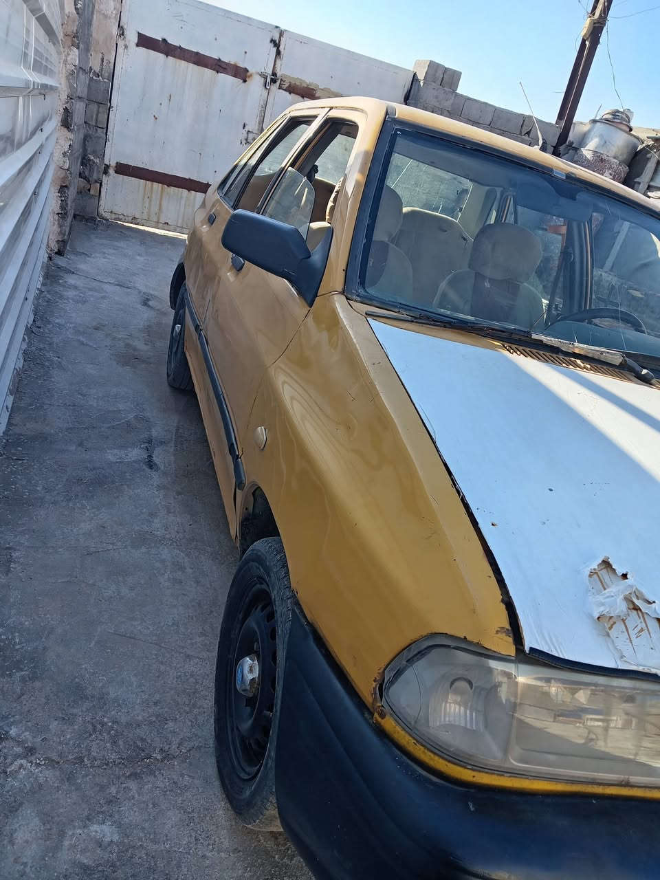 السلام عليكم للبيع سايبه ١٢ مكينه وكير حاويه شواصيه معمره تعمير فول مابيه اي حادث تحويل مباشر عليه هيه ٣٠٠ الف تنكطع من السعر قفل ٢٠ مكاني مسيب طريق ابو الجاسم *********** واتساب ***********
