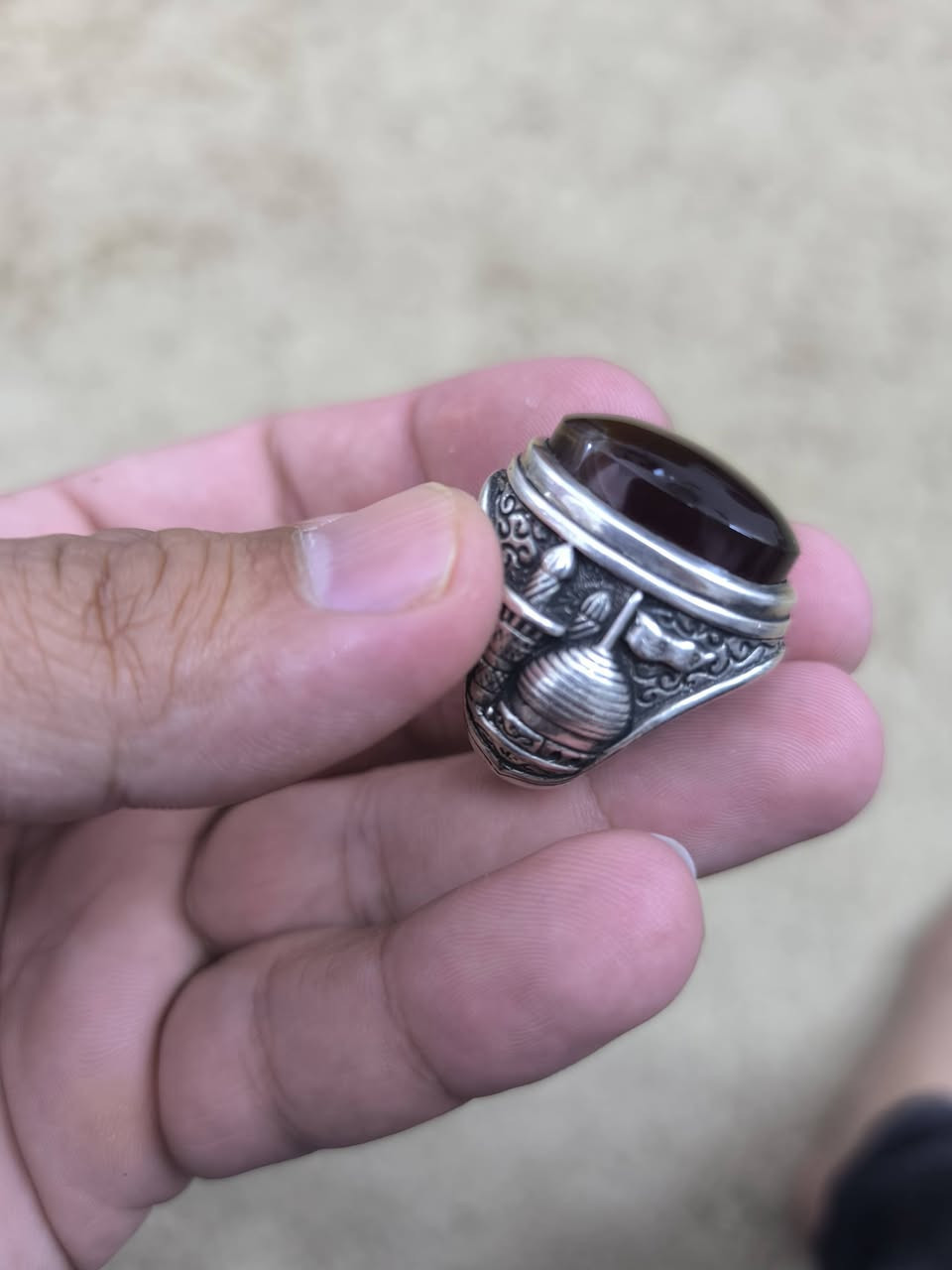 سلام عليكم من رخصه الادمن محابس انتيكات للبيع كلهن صياغتهن ثكيله اليمانيه مصوره منارة وگبه ونيشابوري مشجر وثالث توباز امانه الله محابسي شخصيه سبب بيع عندي تصليح بالسياره كلمن وسعر مكاني بغداد العبيدي ***********
