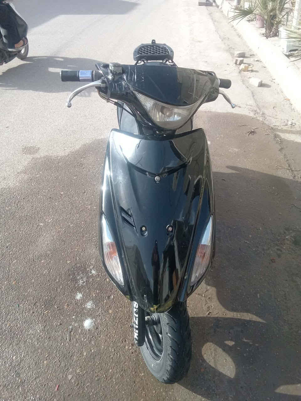 ادرس ياباني نوزل للبيع 
دراجه خير من الله  تجفيت جديد 
كهربائيات كلها شغاله السعر 500
***********
