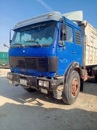 شاحنة • للبيع