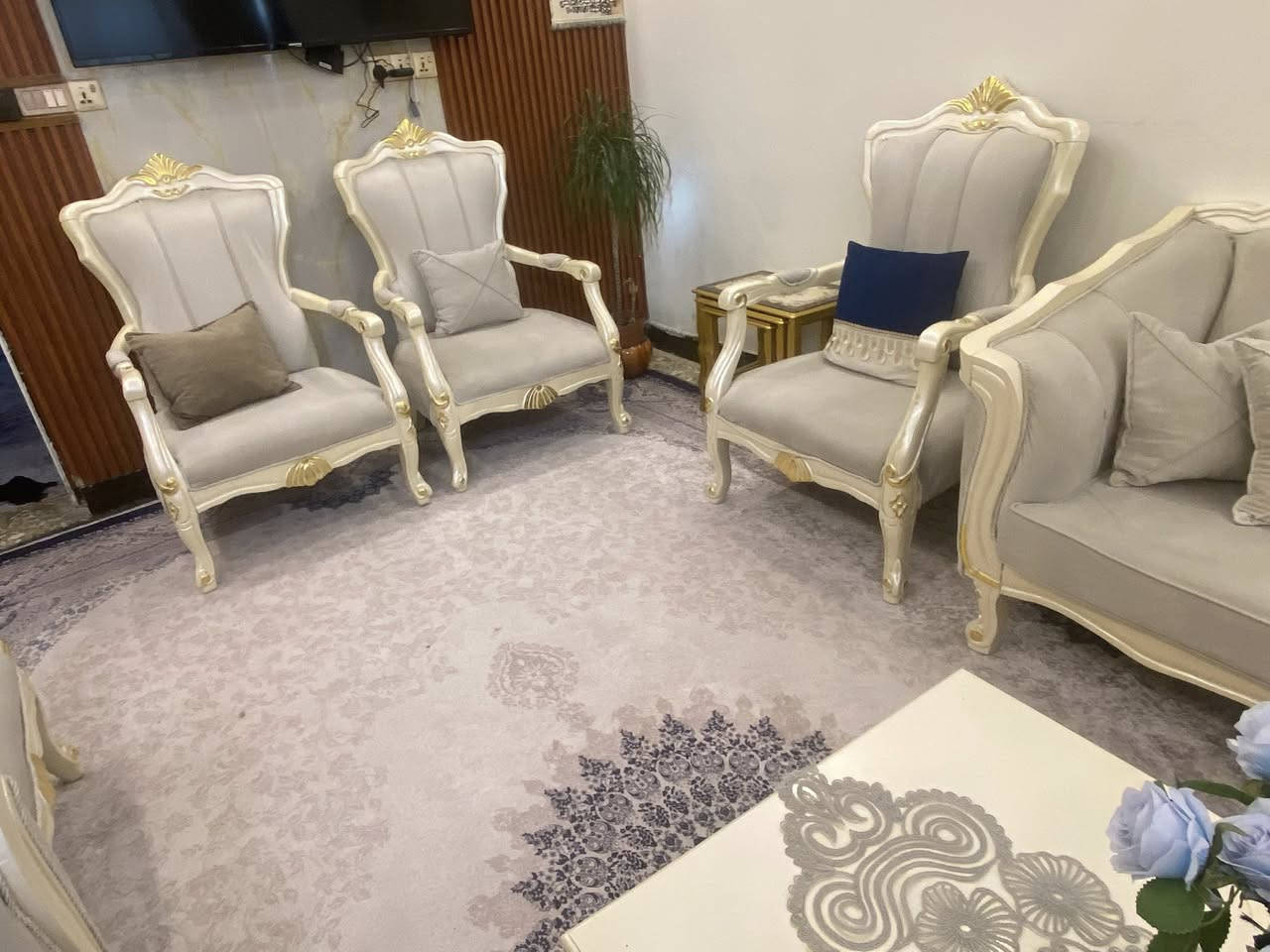 السلام عليكم قنفات للبيع  نضيفات اي ضرر مابيهن  كلش نضيفات سبب البيع  لضيق المكان مليونين  ونص وبيهن مجال  صنع تركي  عشر مقاعد


**إذا كنت صاحب هذا الإعلان وتريد حذفه لأي سبب، رجاءا أرسل رسالة إلى الدعم الفني**