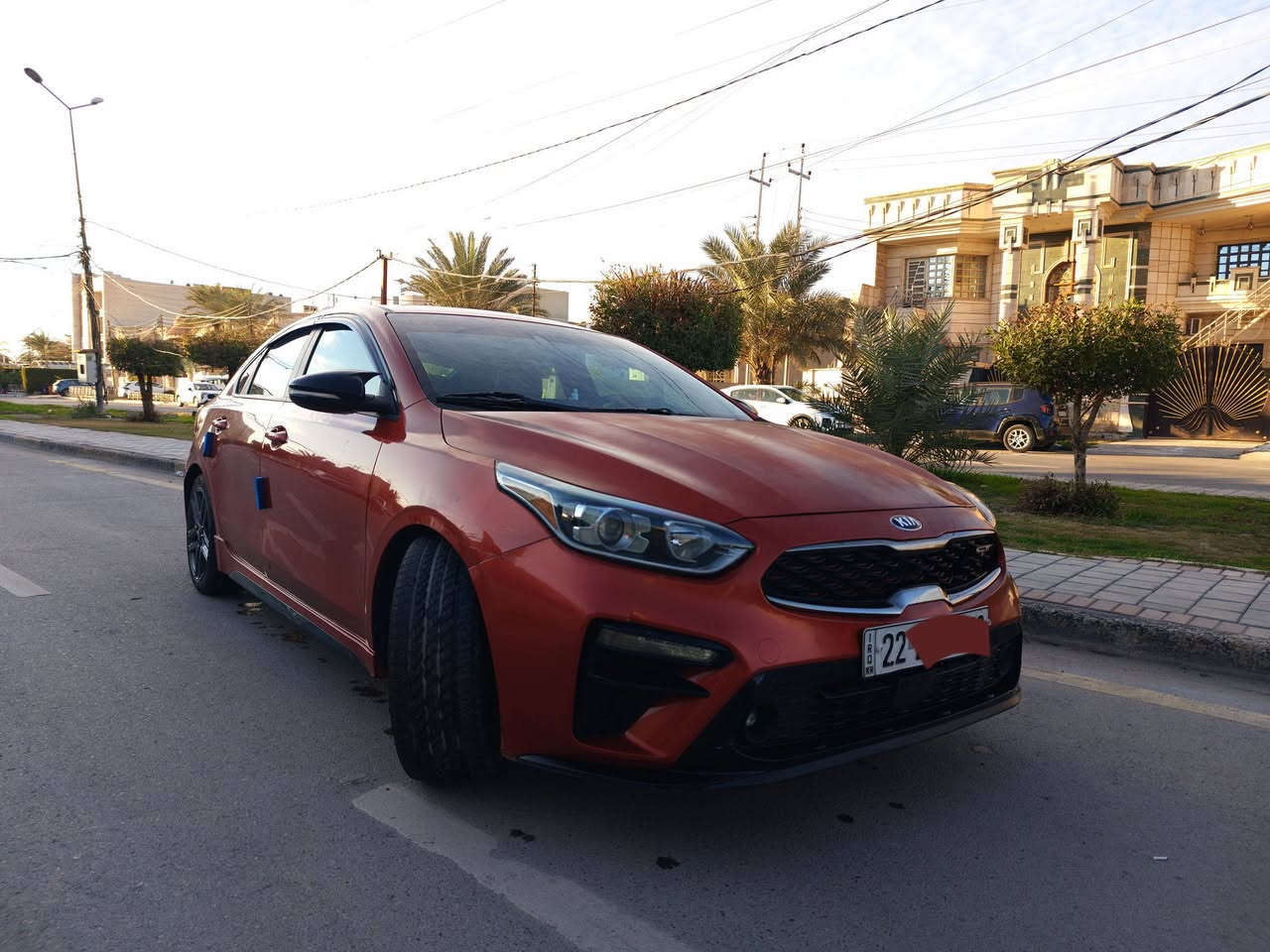 السلام عليكم للبيع كيا فورتي جيتي لاين 2020وارد امريكي حادث امريكا بنيد فقط بدون ايرباك بالنقل صار بيها شويه بارد بالقماره وهنا انطخت باب وجاملغ خلفي عكس السايق ابو ستوتا شخوط صار بيها مو حادث وعدي صورها قبل وبعد واكيد بدون دواخل مواصفات الجيتي معروفه  محرك 2000دوش رقم اربيل بسمي تحويل مباشر مكاني بغداد للبيع بسعر مناسب للاستفسار ***********
