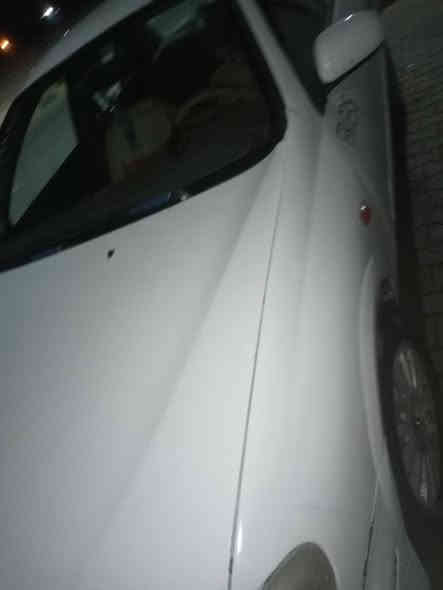 السلام عليكم
سني للبيع 
موديل 2001
رقم بغداد دولي 
تحويل مباشر 
صفره مؤسسه تحويل الى ابيض بقرار مرور
السياره جاهزة من كلشي بشرط ابره ماتحط عليها يأخذها 
باذن الله 
بيها لخه بسيطه براس جاملغ امامي ولخه شوي من وره حتى مابينها بس حك الله لازم نذكر 
محرك وكير خير من الله 
صدر جديد كهربائيات جديد 
داخل جيد جدا دوشمه 
السعر 66 وبيها مجال  
عنوان الأنبار . حديثه.بروانه
رقم هاتف ***********
