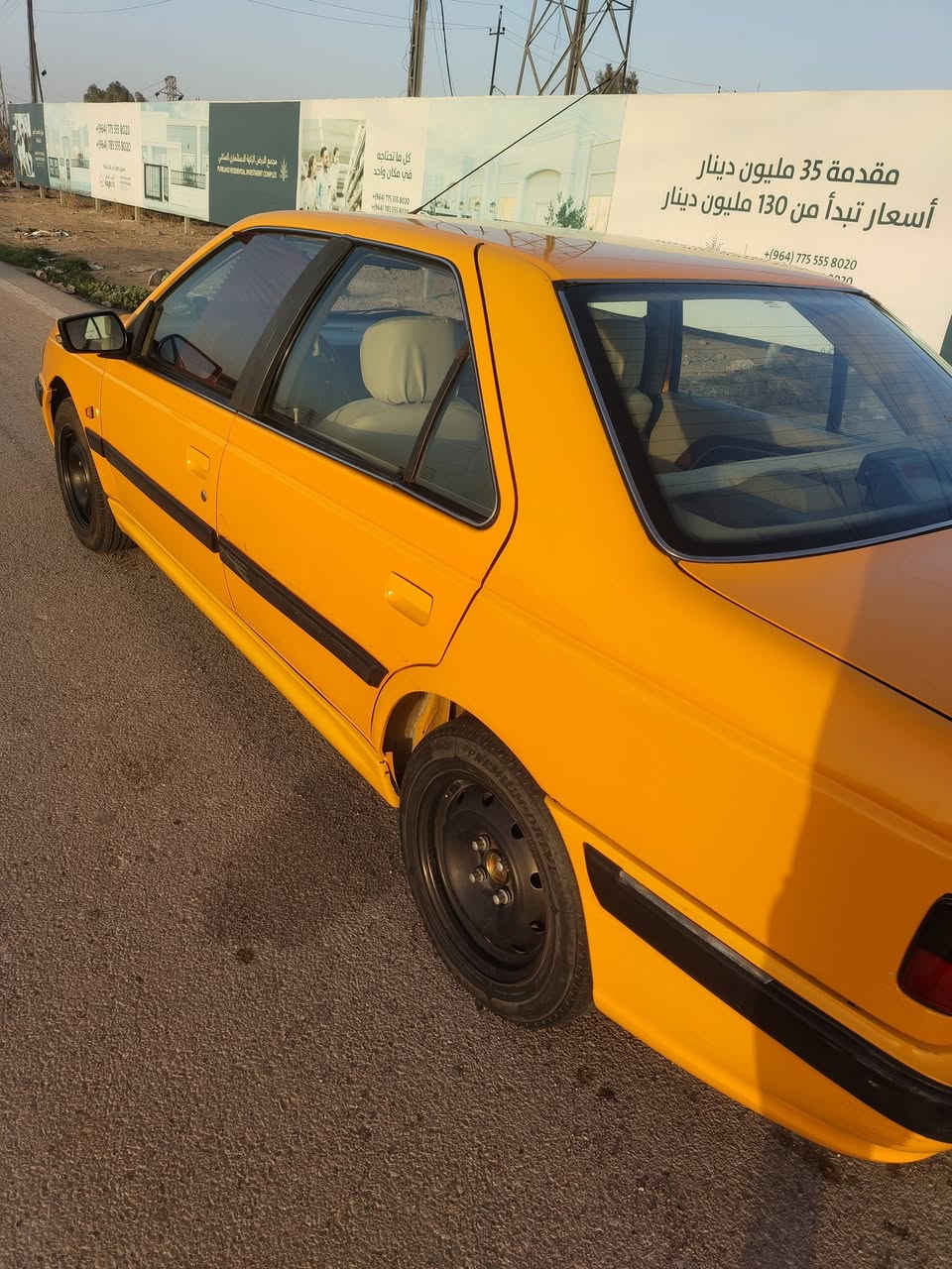 بارص موديل 2020 جانت مطلوبة وهسه مسدده بالكامل جاهزه للتحويل. بيها صبغ الجاملغ صفحة السايق مثل ما موضح بالسونار والبنيد معيير فقط وبي تكحيلات بس بالسوانار طالعات كبار عليها غرامة وهيئة تنزل عليه راعيهه يريد تحويل مو بسمي. رقم. *********** مكاني الشعب..السعر ٥٩ ومجالها بسيط
