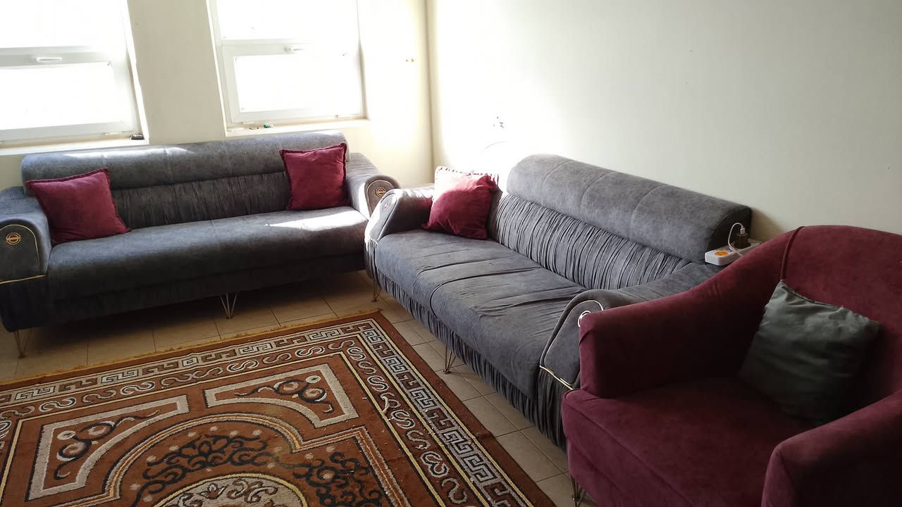 للبيع غراض شقه كولهن نضيفات وشغالات
الاستفسار أكثر 
***********
