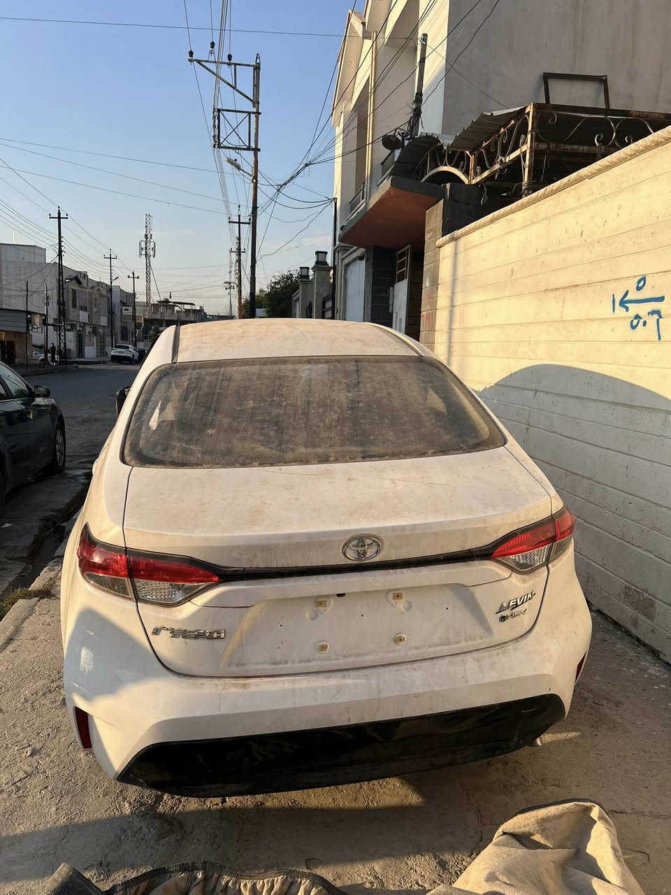 السلام عليكم 
كورلا 2025 تجميع صين شكل الامريكي
السيارة قبل الحادث زيرو ماشية ٥ الالف كيلو
قبق الكير بي كسر ينلحم يم اي واحد والمكاين ثنينهم سليمات
الهايبرد مالها يشتغل على البطارية
السيارة حرة بأسمي رقم نينوى تحويل ثاني يوم
وباقي التفاصيل بالصور والفيديو موضحة
تواصل رقم : ***********
