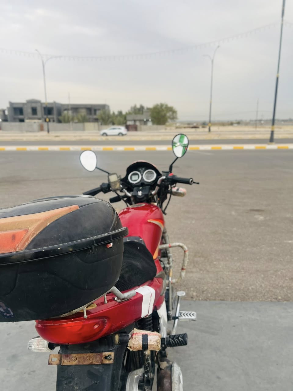 السلام عليكم سايم موديل ٢٠١٩ العنوان الحصي طريق عامريه الفلوجه كله شغال السعر ٦٥٠ وبي مجال الهاتف ***********
