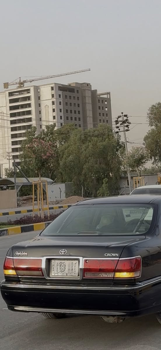 السلام عليكم …ملكة  دخول جديددد كارتون السياره ماناقصة برغي من جميع النواحي سياره فول عده الفتحه كفالة عامة من الكص  بدون اراقام السيارة بعدها بدهن اليابان 
  السعر :٥٢ وبيها مجال 
للاستفسار
***********
