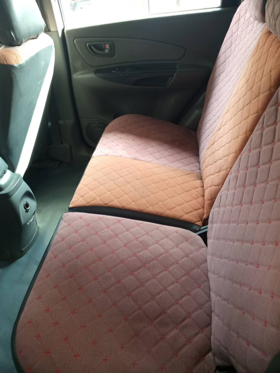 توسان محرك ٢٠٠٠ موديل ٢٠٠٨ رقم وهزه جديد  بأسمي بيه ٣ قطع صبغ بدون دواخل كير محرك مكفولات سياره جاهزه السعر ١٠٣ الرقم ‏‪***********‬‏
