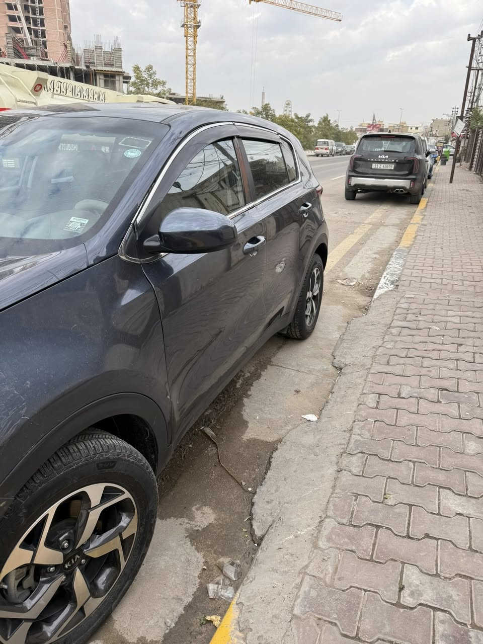 السلام عليكم سبورتج وارد أمريكي ضربته جاملغ وباب بدون لغد وشاصي سياره نضيفه ماشيه ٣٤ جديده كير محرك صدر تبريد جديد موصفات تحكم استرين توقف ذاتي تحديد مسار. سياره ب اسمي تحويل ثاني يوم رقمي ***********
