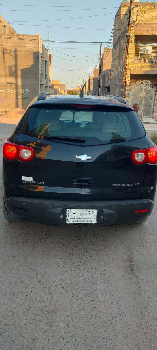 السلام عليكم 
شوفرليت ترافراس خليجي 2011 فول مواصفات ، للبيع سيارة نظيفة جدا السعر 80 ورقة وبيها مجال حك الجية
مكاني بغداد الدورة 
رقم الهاتف / ***********
