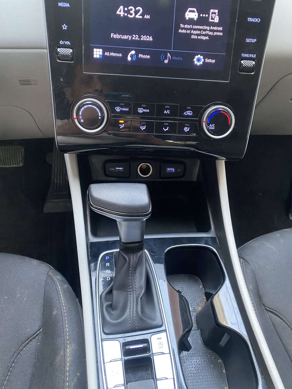 السلام عليكم توسان للبيع امريكي موديل ٢٠٢٣حادثه بلمنشورجاملغ مبدل وبنيدصبغ نص فول ماشيه ٧٦رقم بغدادمحرك ٢٥٠٠جي دي اي كيرمحرك مكفول السعر١٥٥ورقه العنوان بغدادالجديده للاستفسار***********
***********السعرمناسب وماكوهيج سعربلاش
