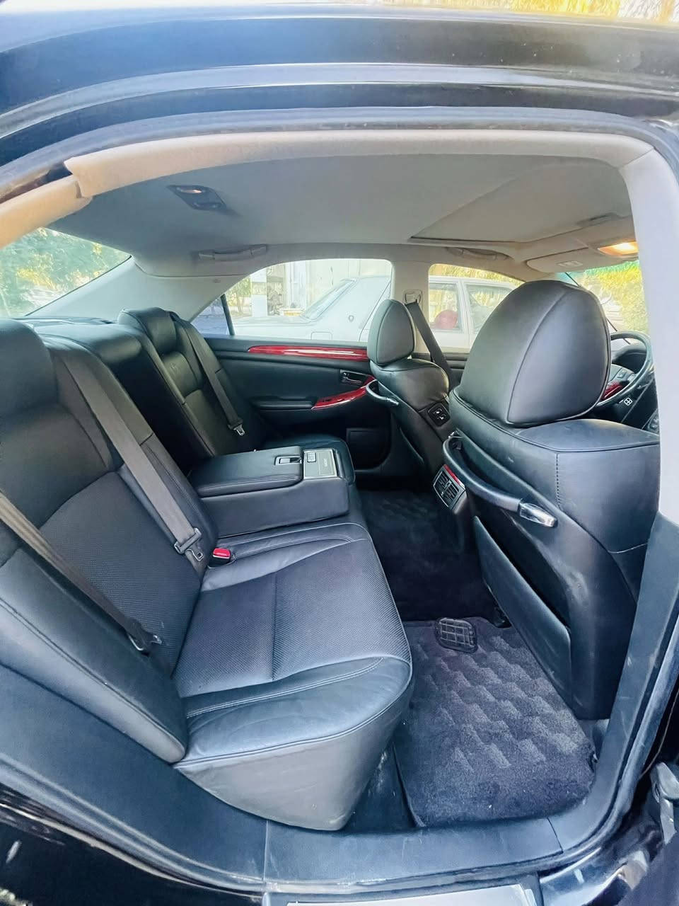 ماشاالله فخامة يابان   GRS 184     2007
سيارة مكفولة  بدون گصه بدون زربة بدون صبخ عيراق بشرت. 

قتعتين  صبغ يابان و بس

مية و ثلاثين الف ماشية حقيقي ‭

0772 517 5528‬
