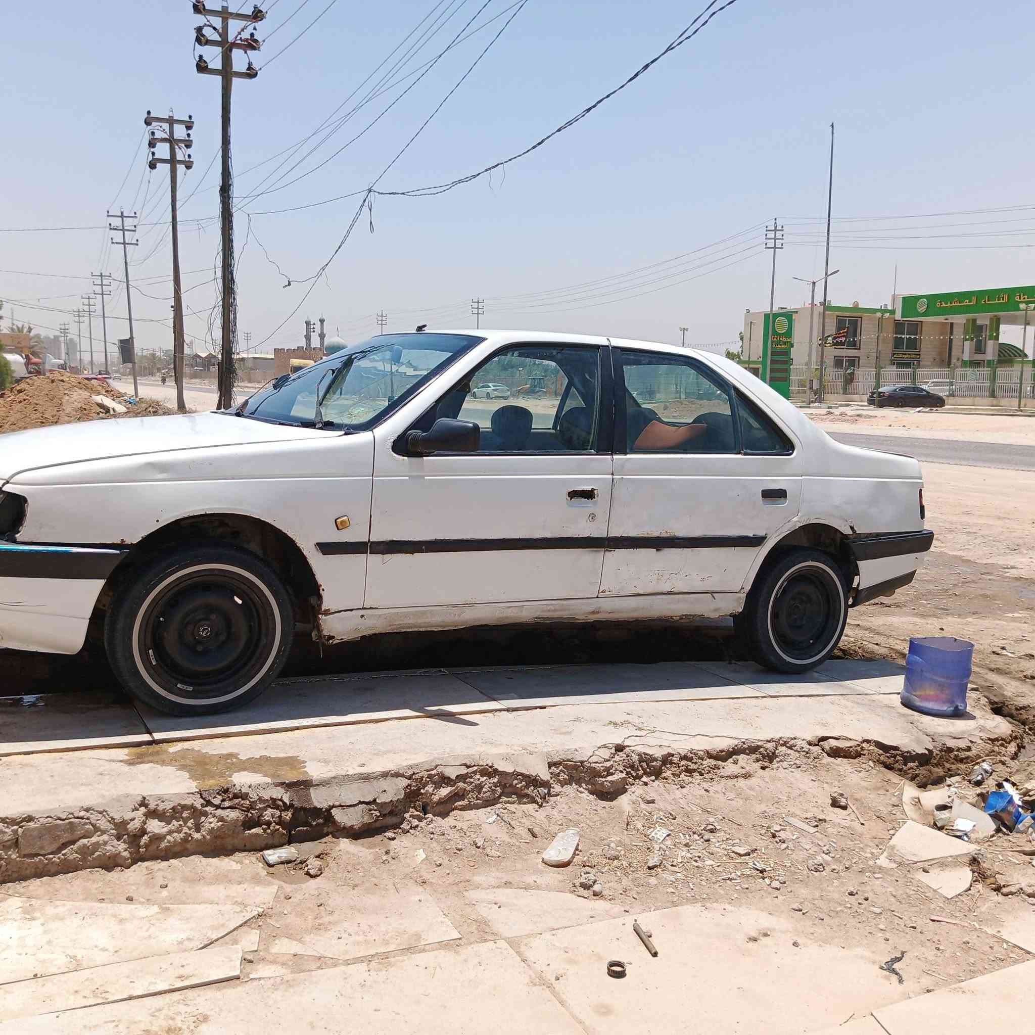 يالله سياره بيجو 405اللبيع المكان النجف الاشرف سياره جاهزة من كلشي كير ومكينه حداديه كهربايات تبريد ثلج سياره مال جناي سنويه ال 26السعر 22وبيه مجال مراوس ترهم شعدك نزل والرزق عله الله


**إذا كنت صاحب هذا الإعلان وتريد حذفه لأي سبب، رجاءا أرسل رسالة إلى الدعم الفني**