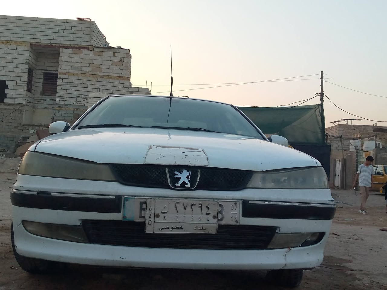 بيجو فرنسي موديل 2000 السعر 30 وبيها مجال النجف الاشرف الكوفه 17 تموز للتواصل على الرقم واتساب ***********
