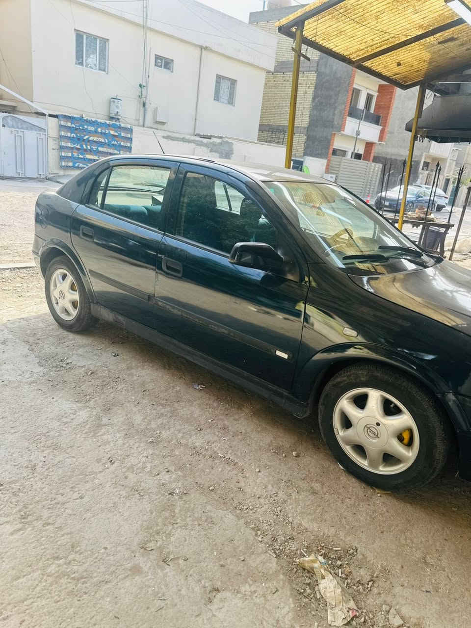 السلام عليكم اوبل مديل ٢٠٠٢ الشركه العامه مصبوغه حزام للجماليه السياره كلش نضيفه بيهة فقط لاستيك ولف 
السعر ٤٢ وبيهة مجال 
للأستفسار ***********
