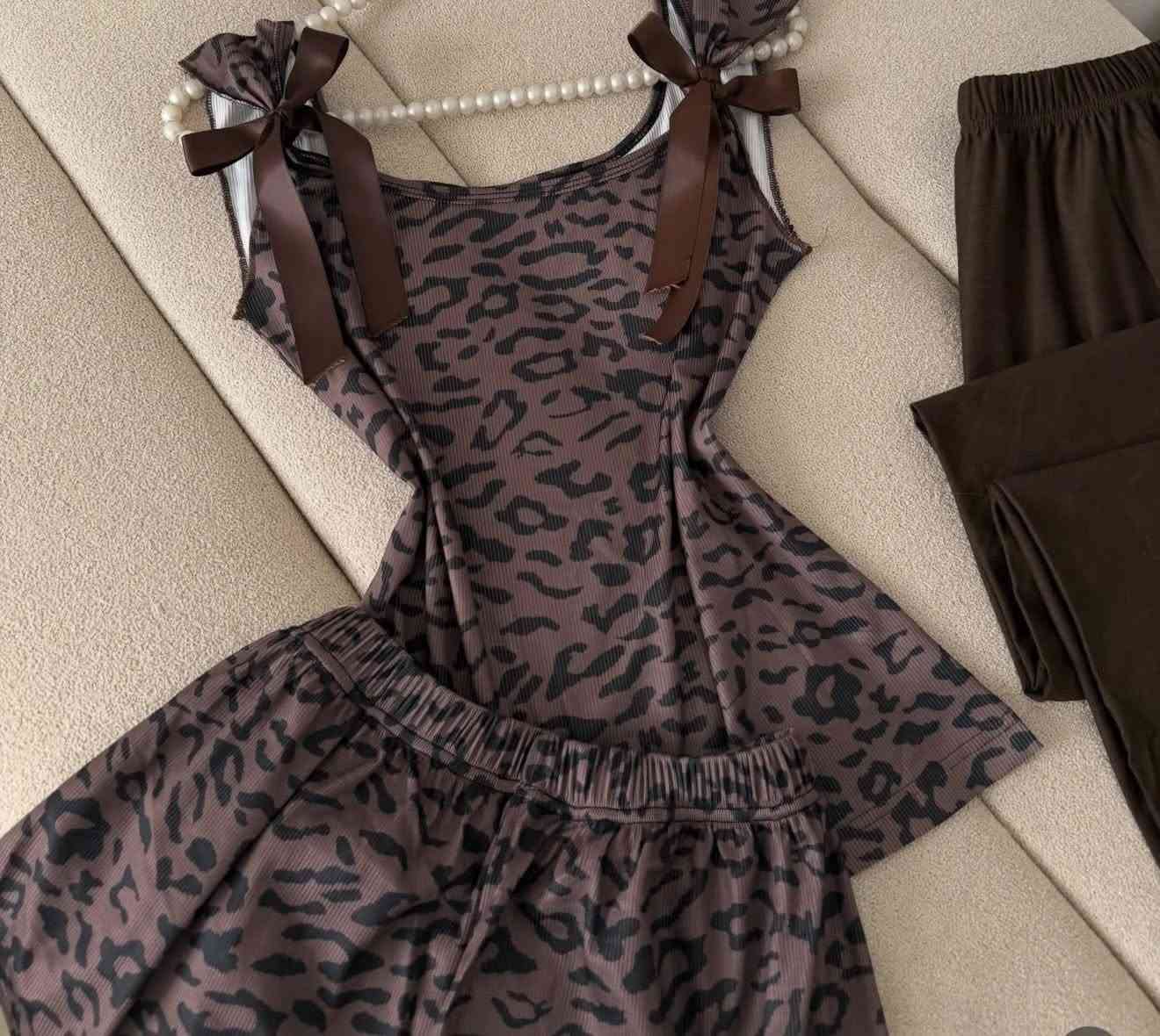 بيجامه تايگر تجنن 🤎🤎🐆
خامة قطن صيفي بارد
3 قطع 
فري سايز من وزن 50 لوزن 80
توصيل رمادي مجاني. 🚙محافضات ٣ الآف 🚙عرض لنهاية رمضان🌙✨


**إذا كنت صاحب هذا الإعلان وتريد حذفه لأي سبب، رجاءا أرسل رسالة إلى الدعم الفني**