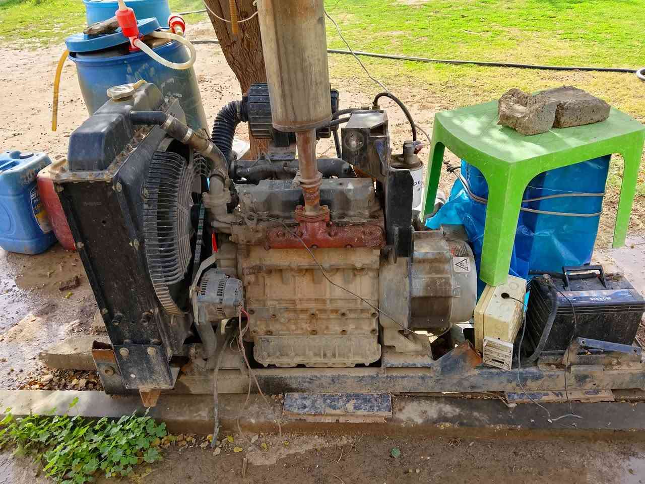 السلام عليكم
مولد كابوته ياباني للبيع جاهز ومكفول محرك مكفول كهربائيات كامل مكمل بي جهاز تشغيل اوتو الملف مكفول 23كيفي 90امبير تقريباً 
***********
