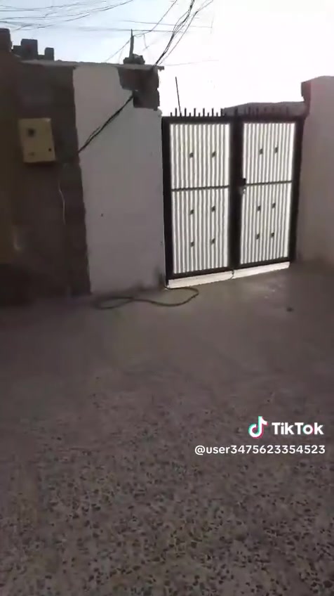 سلام عليكم
توفر لدينا
دار حديث للبيع
المساحه 100
5*20
تتكون من طابق ونص 
الطابق الاول 
استقبال ومطبخ وخدمات وغرفه نوم
الطابق الثاني بيتونه كبيره وغرفه نوم وسطح
العنوان 
بغداد الشعب زراعي شارع الصحه مجاور ماجد الكصاب قرب اسواق برشلونه
المنطقه خدمات كامله سند 25
لاستفسار
***********
