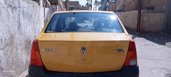 السلام عليكم سياره للبيع رينو لوكان سياره باسمي مصفره من الهيئه ماكينه وكيرخير من الله حدادهها خير من الله السياره مصبوغه حزام جماليه ما بها اي ضربه قويه موديل 2009 سعرها 35 ورقه رقم الموبايل ***********
