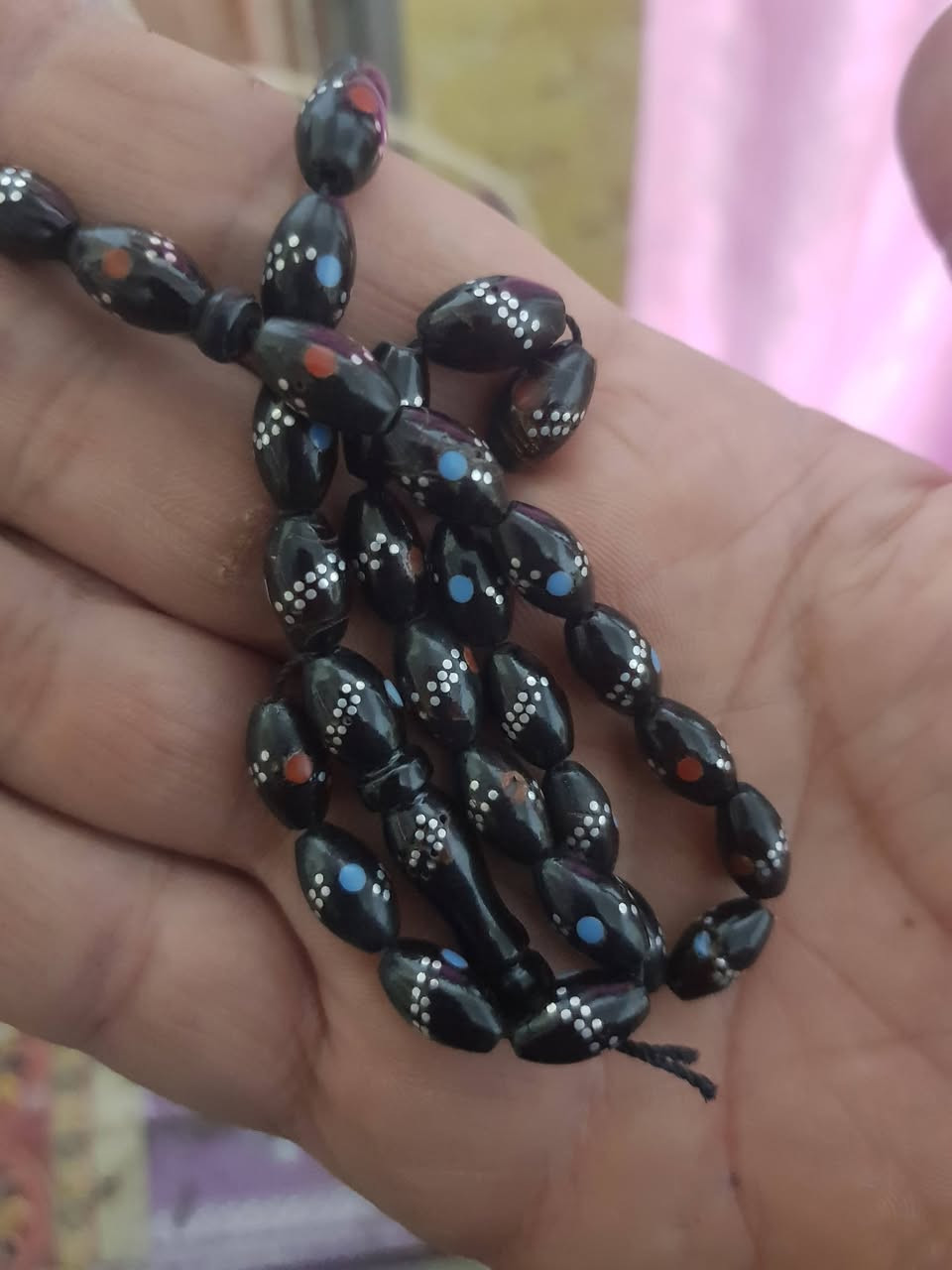 للبيع يسر طبيعي يسر البحر الاحمر مذكور بلقران ويخرج منه الؤلؤ والمرجان
االمرجان الاسود يسما بليسر،،،،،ان مع العسر يسرا والله اليشيل اليسر تيسير عباره عن حرز من الجن والعين لان يسحب الطاقه السلبه ومو اني اكول الله سبحانه وتعالى واليصدك يدخل علنت ويشوف فوائده عندي هاي اليسر عايزه كركوشه فقط سبحه كفيه ناعمه سعره ٣٠


**إذا كنت صاحب هذا الإعلان وتريد حذفه لأي سبب، رجاءا أرسل رسالة إلى الدعم الفني**