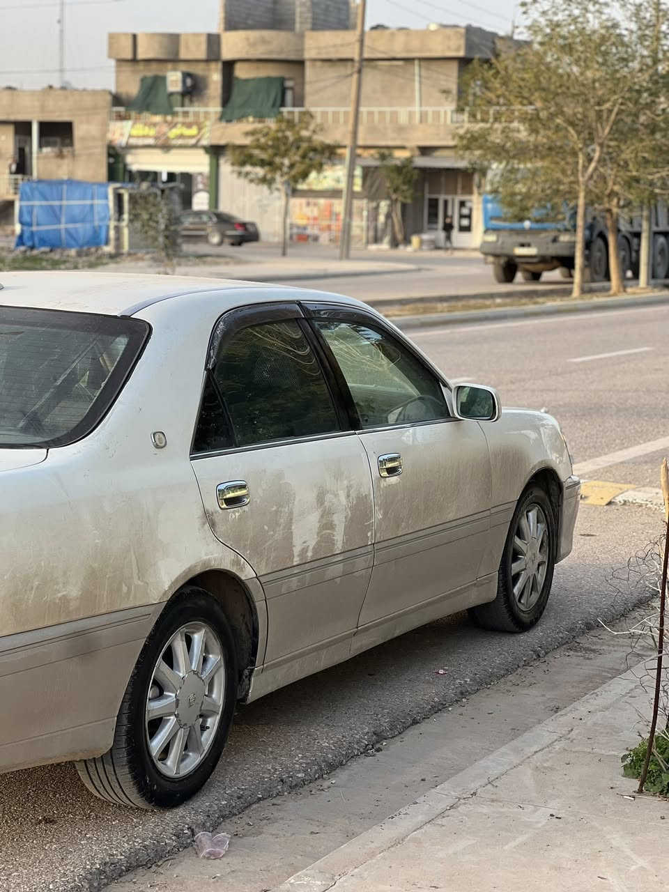 سەرەتا بەناوی خواا مەلیکە موسس موسس ٢٠٠٣ناوزەردد دەشپول نەجەف سێ دوگمە پێشوو دوااکریستال مەکینەD4گەورە گیروومەکینە بەشەرت سەیارەکە هەتابلێ پاک وجوانە  پەردەیە تەحدیل سورعەیەیە وحاسایە نرخ ٤٧گەلاوومەجال هەشە بە٤٠گەلائەوەبکرە سەرم مەئێشینە ***********
