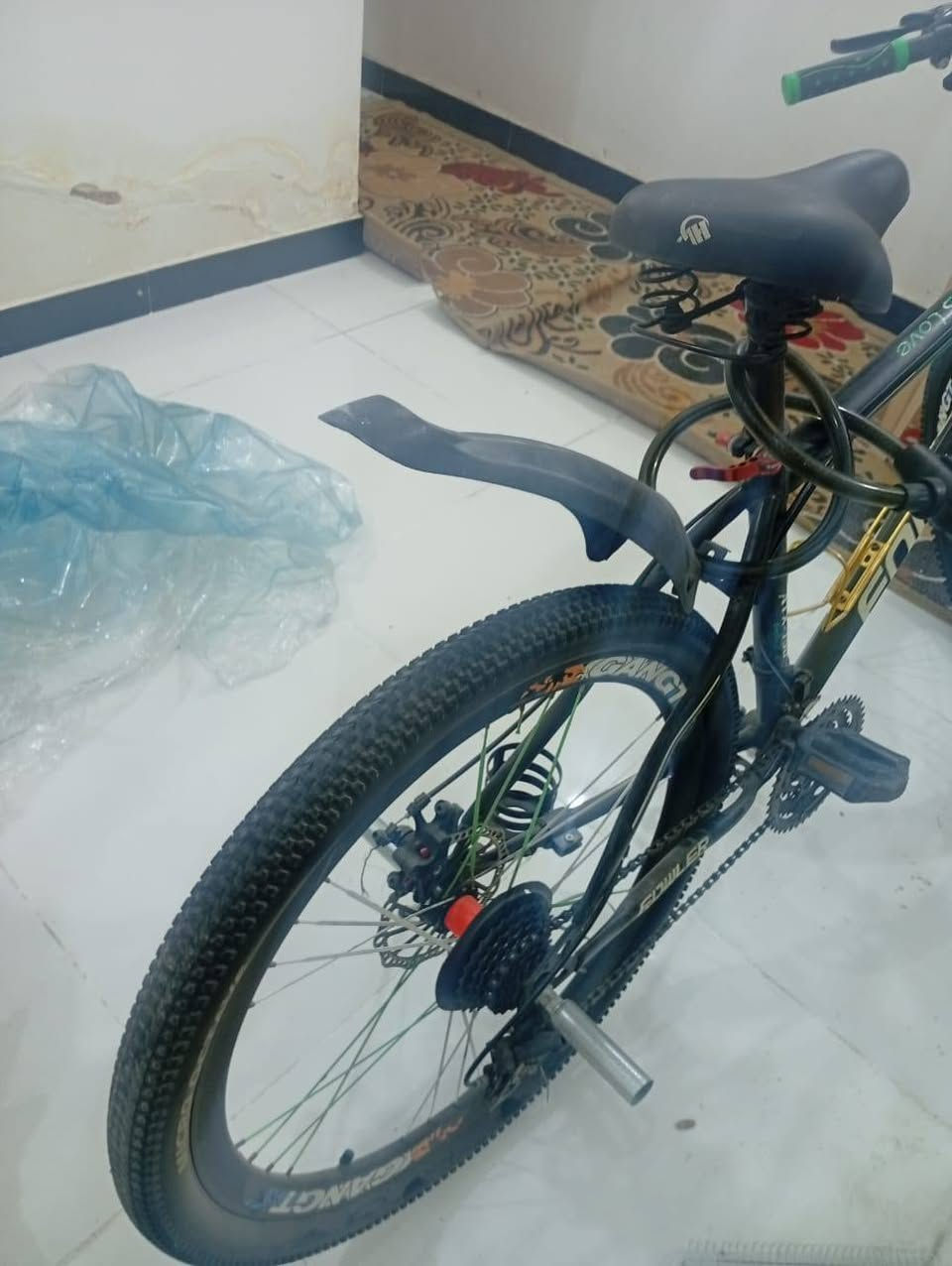 اسلام عليكم بايسكل ياباني ATX 790. شفتات 7 نمر خلفي أو امامي 3نمر ابريك امامي أو خلفي شغالات البايسكل نضيف السعر 120 او بي مجال للطيبين للستفسار ***********او واتس اب اذا اكو امراوس دراجه شحن او بانزين المكان بغداد حي البساتين
