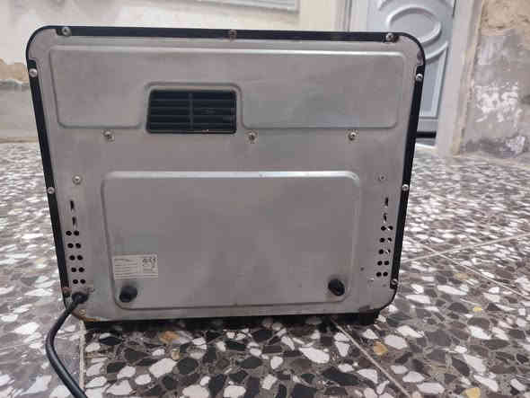 أوفن او قلاية  مستعمل شي بسيط نظافة اخو الجديد  نوعية ألماني سعره 70الف مكاني بغداد حي القاهرة ***********
