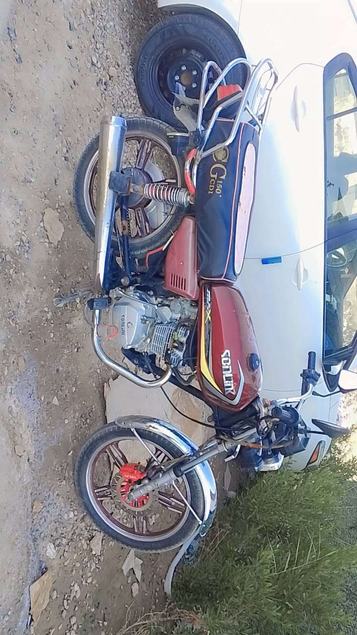 دراجه سيفان  للبيع موديل 23 دراجه نضيفة  كلشي شغال اوراق كامله 400و بيهه مجال رقم لل اتصال ***********
مراوس عادي
