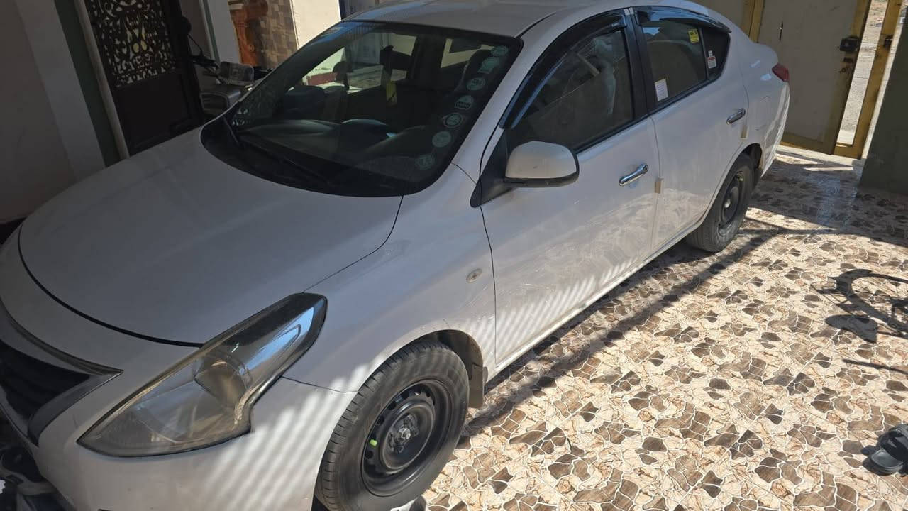 سياره سني هندي ٢٠١٦ سنويه وهزه جديده بيها بارد وشبر صبغ
٠٧٨٠٨٩٥٥٩٣
*********** كركوك, العراق
