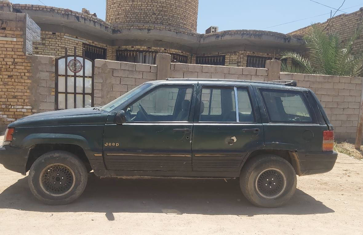 السلام عليكم سياره جيب شيروكي موديل ٩٤ سنويه نافذه بل 24 محرك وكير ياباني رقم كربلاء مالك موجود السعر 28 بيها مجال رقم الموبايل *********** ديوانية, القادسية
