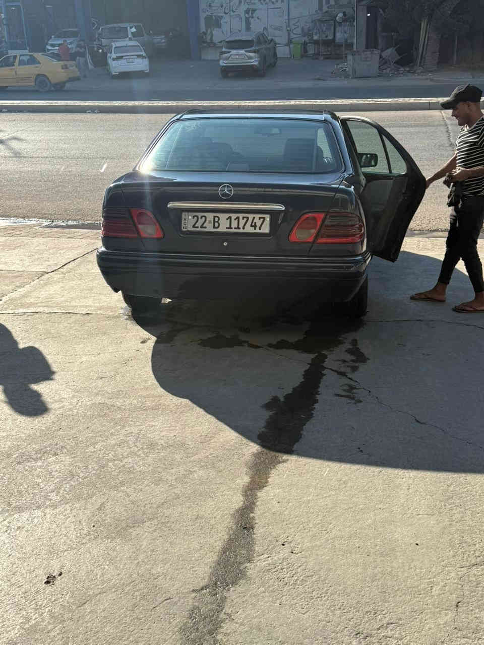 سلام عليكم مارسد ام عيون ١٩٩٨ مكينه خراطيم كير D4 صدر مكينه  كير كله جديد مابيه نقص اي شي رقم اربيل تحويل ثاني يوم السعر قفل 90وبيه مجال ***********
