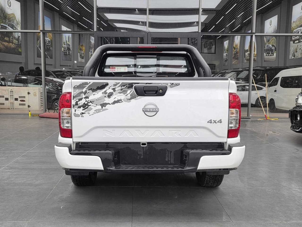 • نيسان نافارا SE
• الموديل: 2024
• المسافة المقطوعة (العداد): 0 كم 
• المحرك: 2.5 لتر
• عدد الأسطوانات: 4 سلندر
• عنوان الشركة أربيل شارع مخمور
• شركة: #KUWAITCARS 
• أرقام الاتصال:
• ***********
• ***********
