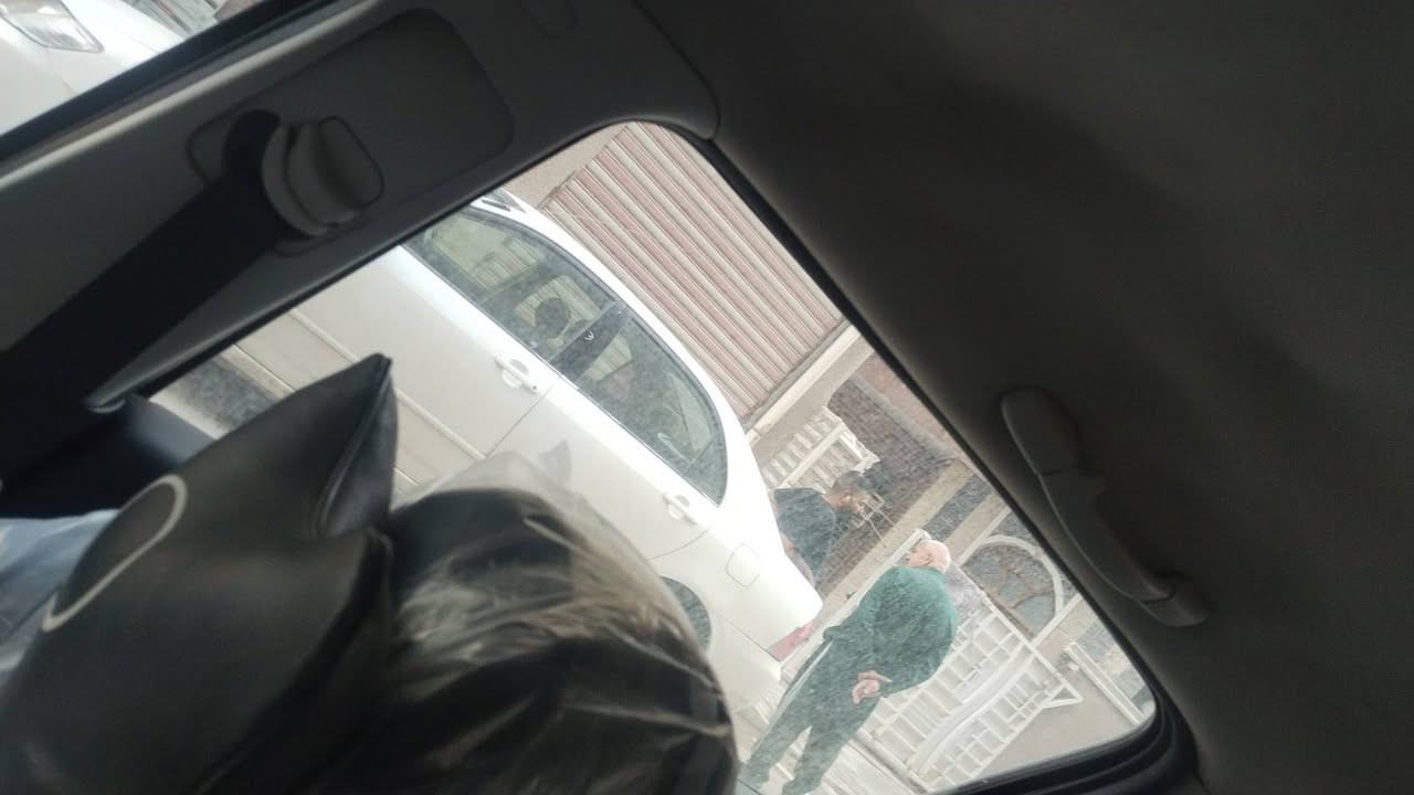 السلام عليكم سياره بيجو ٣٠٧ ٢٠٠٤ عل وضع الشركه  بيه بارد بباب الخلفيه العكس السايق ب٥٦ رايده مكاني بغداد الغزاليه ***********
