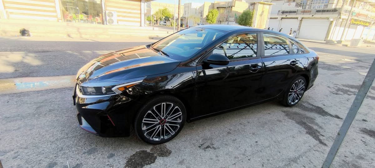 🌹 سلام عليكم 🌹💯كيا فورتي 2024/gt kia forte 2024  السياره مكفوله كفاله عامه عدا الضربه الي بأمريكا سياره اخت الزيرو ...ضربتها مرجعه علبارد.... ماشيه... 19الف كيلو... المحرك دوش 2000 المرغوب...تبريد ثلج ... كير خير من الله ....(مواصفات السياره)
١ـ تحكم ستيرن.
٢ـ توقف ذاتي.
٣ـ مصحح مسار.
٤ـ مثبت مسار.
٥ـ مثبت سرعه.
٦ـ ثلاث مودات للقياده.
٧ـ قياس ضغط هواء الاطارات.
....وبعد اكو مواصفات ما اذكرها....
سياره حادثها موجود بالسونار وموضح بصوره 👇👇👇
....حجم الويل ١٨ تايرات جدد.....
...رقمها بغداد معوقين.... اخوان مكلف بالنشر الي يريد السياره يتصل على راعيها *********** السعر 135 وبيه مجال اكرر مكلف بالنشر والسياره للبيع ما ترهم مراوس.💯🌹🌹🌹
