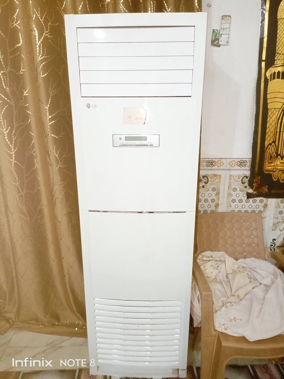 السلام عليكم سبلت ال جي 3 طن للبيع سبل الشغال نظافه 95% نقص بس بواري ما بيه سعره 550 اخو البلاش عنوان كربلاء منطقه السلام شارع المدرسي ***********
