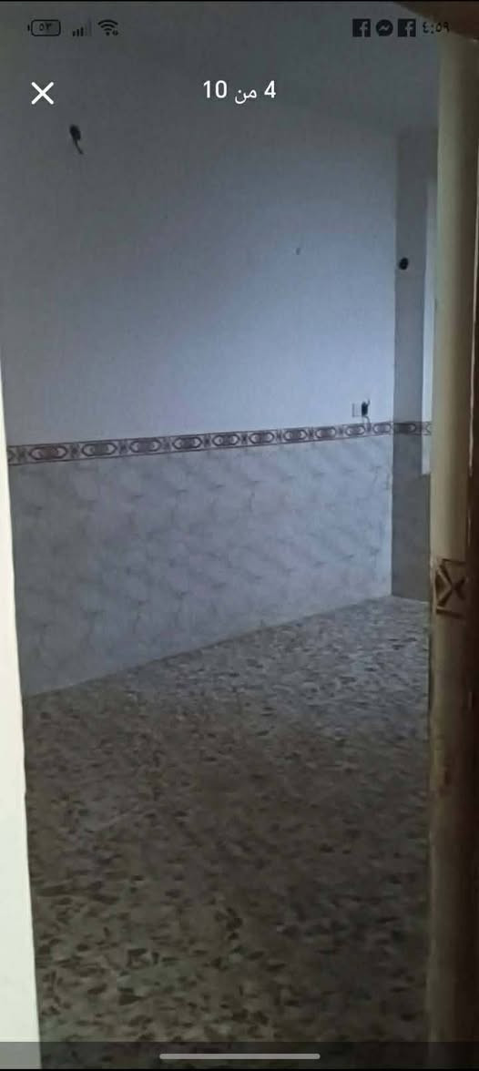 دار للبيع مساحته ١١٠   زراعي سند ٢٥يحتوي على غرفتين وحمام وصحيات خارجيه وداخليه وكلدور ومنور ومطبخ واستقبال بناء حديث واقع في كريطعه قرب بيت الوزير فرع مخبز ابوياسر@للاستفسار الاتصال بالرقم ***********
