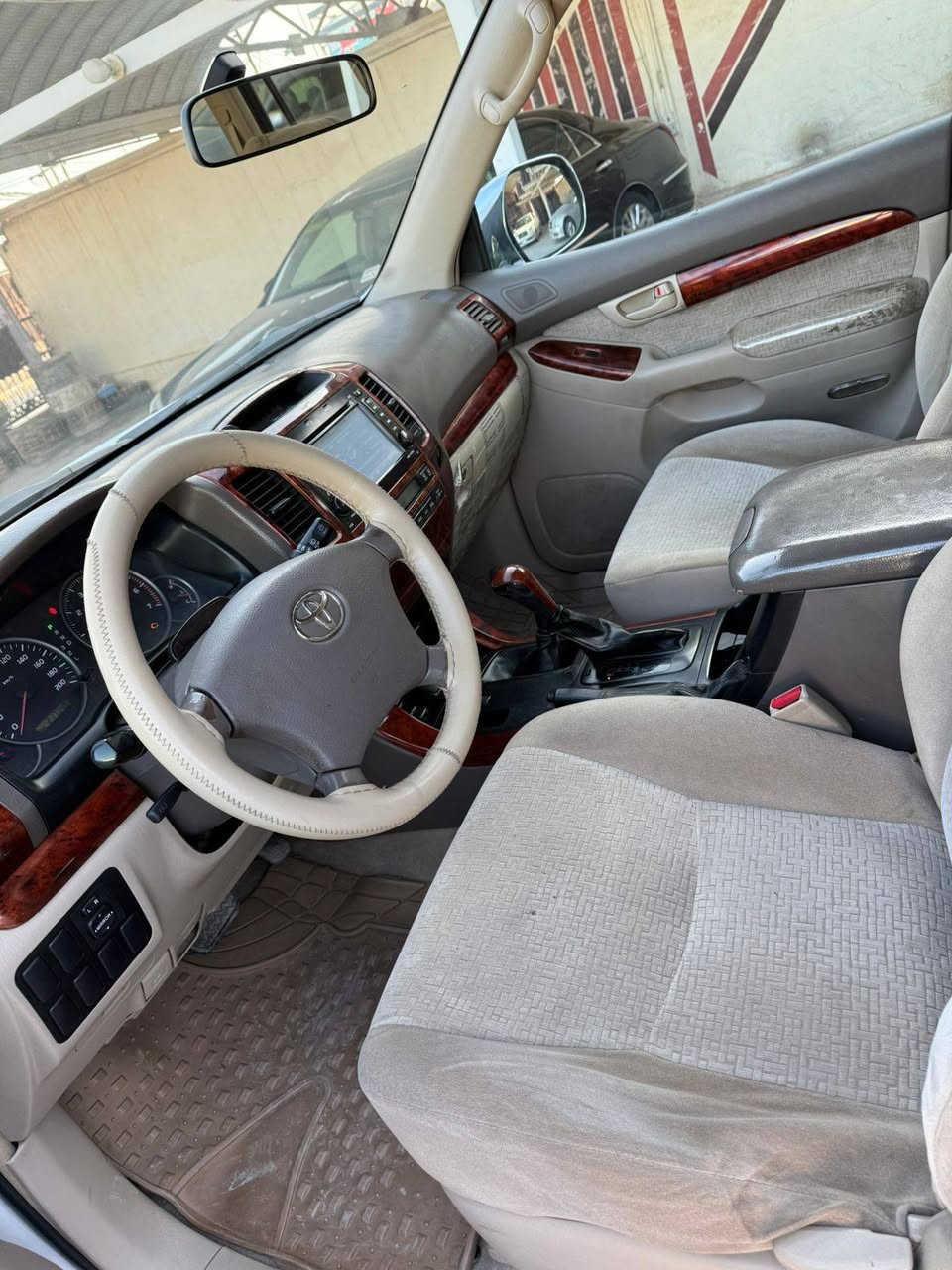 متوفر سياره برادو مديل ٢٠٠٨ كفاله عامه ما عده رصعه ب الخشم مال الجاملغ الأمامي و رصعه ب الخشم مال الجاملغ الخلفي ثنينهن عله صفحه اليمنه.و بيه تكحيل قليل محرك ٤ سلندر سبعه راكب خليجي رقمه اربيل خصوصي رقم دولي رايدين ب ١٨٠ وبيه مجال حك الجيه مكاني بصره ابو صخير


**إذا كنت صاحب هذا الإعلان وتريد حذفه لأي سبب، رجاءا أرسل رسالة إلى الدعم الفني**