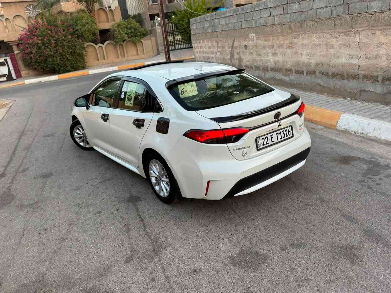 السلام عليكم تيوتا كورلا 2020 XLE محرك 1800 رقم اربيل بأسمي شرط التحويل هزه وفحص ورقم جديد كير ومحرك كفاله حجر بيئه وصدر وتخم تاير كله بشرط السياره كلين بدون حادث سرقه بس بنيد بدون ارباك كله بشرط السونار وين ميعجبك افحص  السياره فول مواصفات فتحه بصمه كشن جلد كشن كهرباء تدفه وتبريد بل كشنات رادار امامي جانبي خلفي بك لايت لد زنون عالي وناصي وحاجب سستم كاربون فايبر  ويل كب بلادي سعر 138 وبيه مجال بسيط  مكان السياره ديالى بعقوبه ***********
