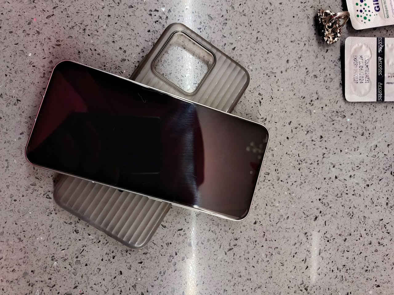 MI 13 5G
للبيع او مراوس 
ذاكرة 256 عشوائية 12
معالج sn 8 gen 2
ببجي 120 فريم حقيقي
الجهاز نظافة 99%
شاشة سوبر امولد 120 هرتز
نسخة عالمية اندرويد 16 hyperos 3
دبل شريحة
كاميرات من شركة لايكا
فيديو تصوير 8K
مكفول من كلشي وتر بروف
بدون ملحقات فقط كفر
عنواني بغداد حي المواصلات الشرطة الخامسة 
***********
