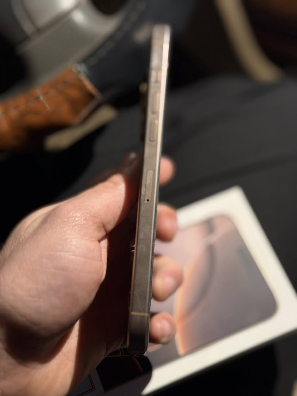 لام عليكم آيفون 16 برو ماكس بطاريه 100 مشحون 180 مره مستخدم 4 اشهر اقل هم ذاكره ربع تيره نضيف فوك متصور ملحقاته موجوده كامله  مليون 475 الف وبي مجال  ال تواصل 
 وتأخذه على فحص قبل كلشي ***********
