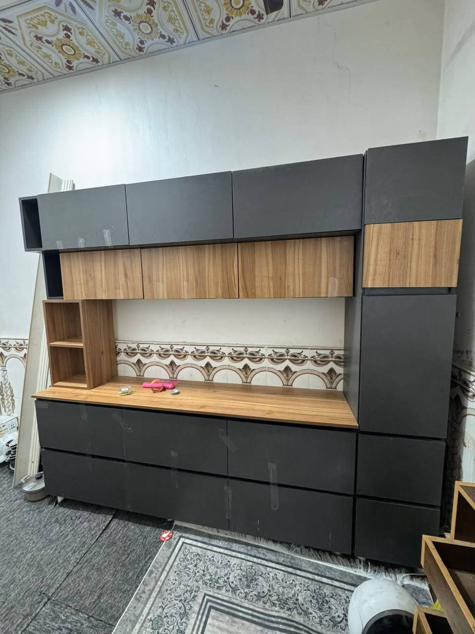 للبيع
كاونتر تركي 
400 وبي مجال قليل 
***********
