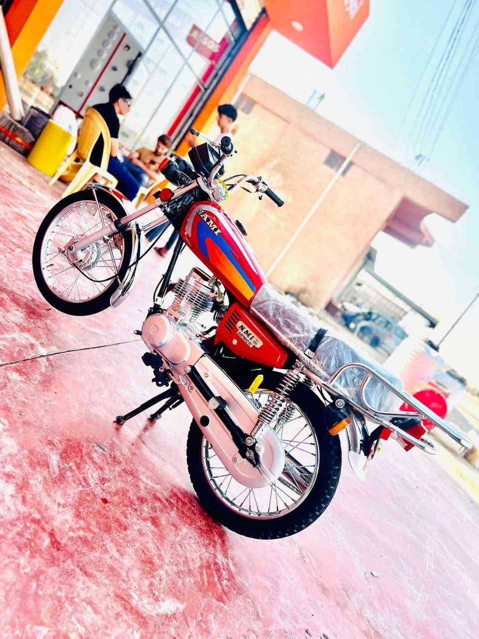 دراجه نامه للبيع الموديل 25 شاصي 23 اوراق والعده مراوس بحربي اوراق اراوس شراي سعر خاصض واللي يريد مراوس يطب خاص هذا رقمي ***********
